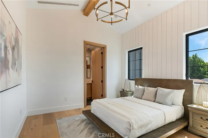 4730 Columbus Avenue, Sherman Oaks, California 91403