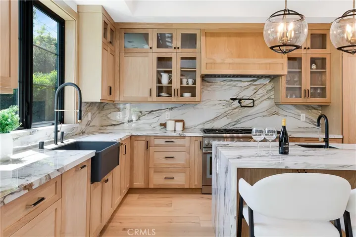 4730 Columbus Avenue, Sherman Oaks, California 91403
