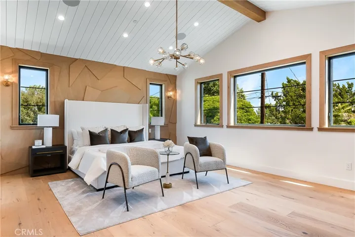 4730 Columbus Avenue, Sherman Oaks, California 91403