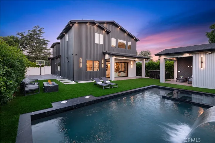 4730 Columbus Avenue, Sherman Oaks, California 91403
