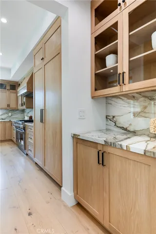 4730 Columbus Avenue, Sherman Oaks, California 91403