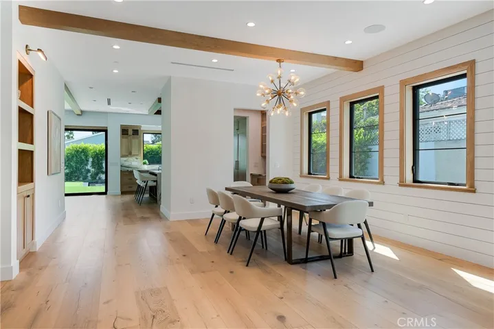 4730 Columbus Avenue, Sherman Oaks, California 91403