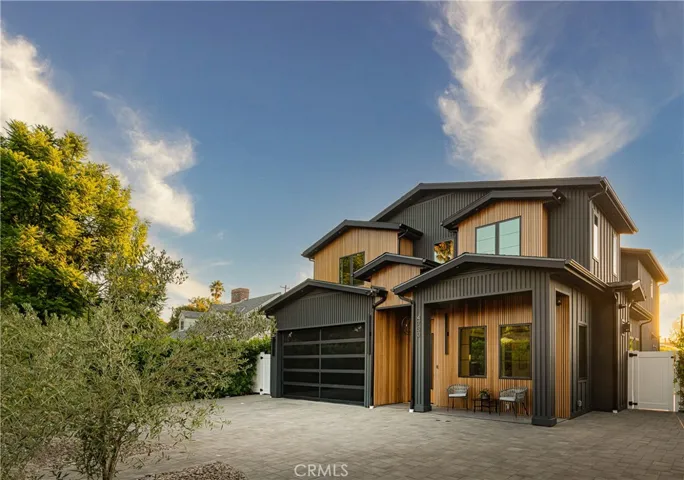 4730 Columbus Avenue, Sherman Oaks, California 91403