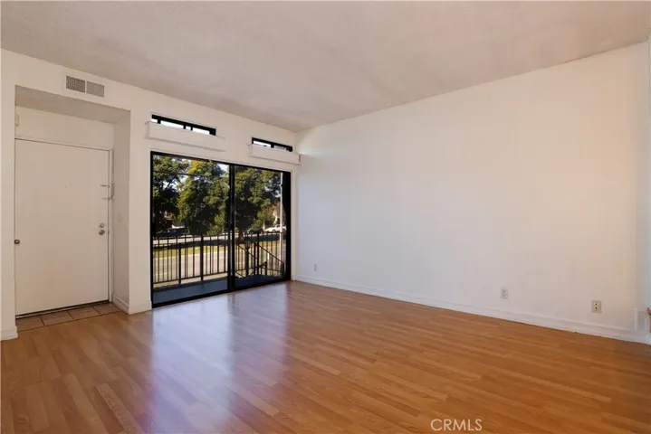 9620 Sepulveda Boulevard 8, North Hills, California 91343