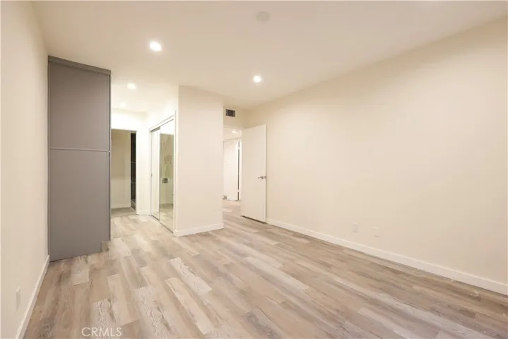 330 N. Howard 103, Glendale, California 91206