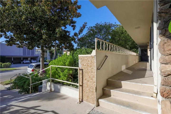330 N. Howard 103, Glendale, California 91206