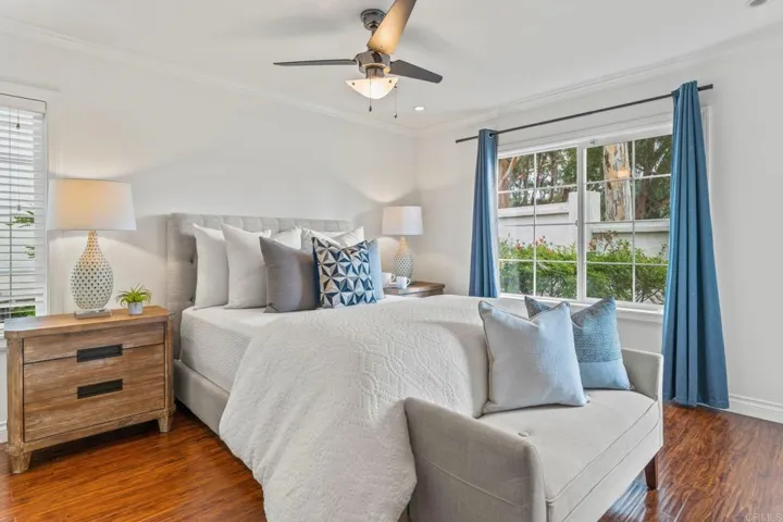4817 Bella Pacific 108, San Diego, California 92109