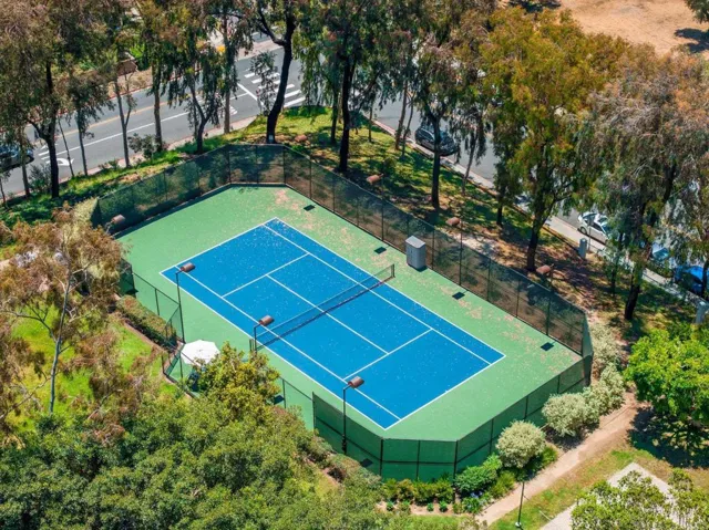 4817 Bella Pacific 108, San Diego, California 92109