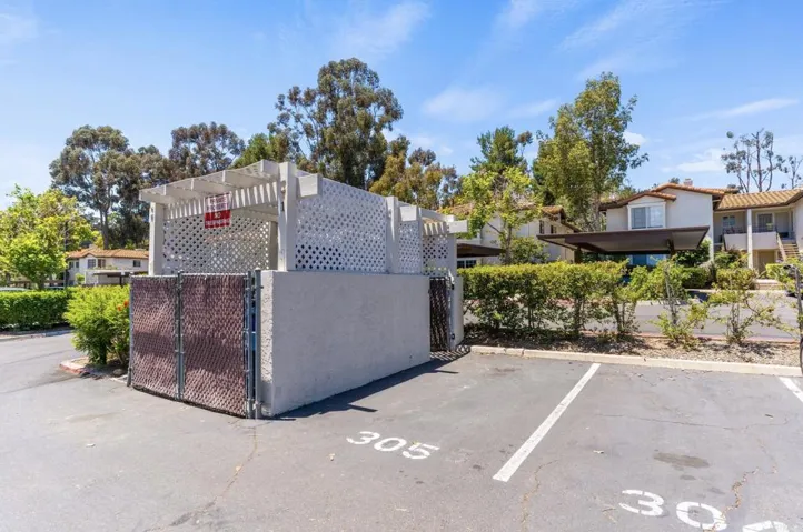 4817 Bella Pacific 108, San Diego, California 92109