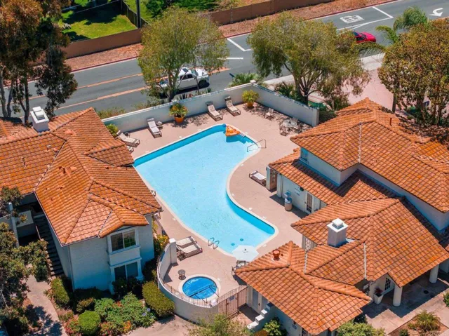 4817 Bella Pacific 108, San Diego, California 92109