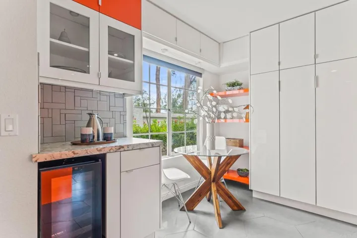4817 Bella Pacific 108, San Diego, California 92109