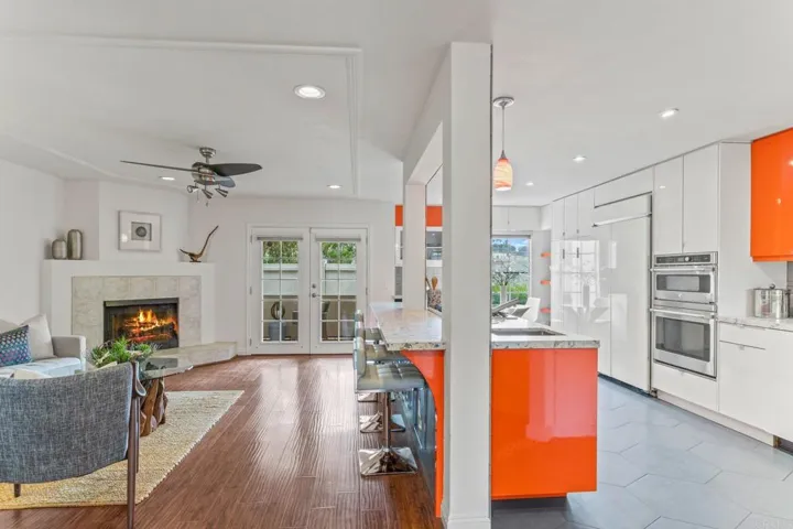 4817 Bella Pacific 108, San Diego, California 92109