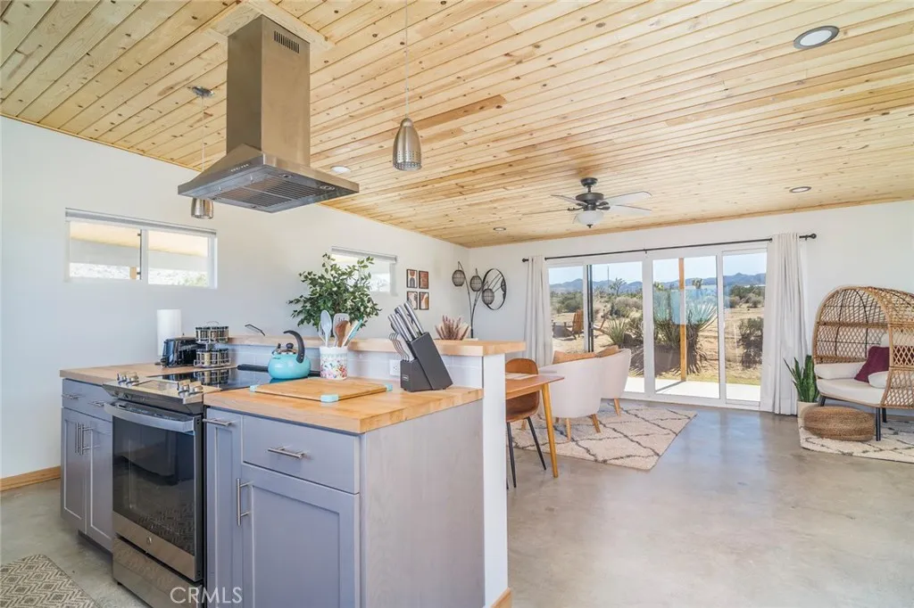 59149 Desert Gold Drive, Yucca Valley, California 92284 home-pic-5