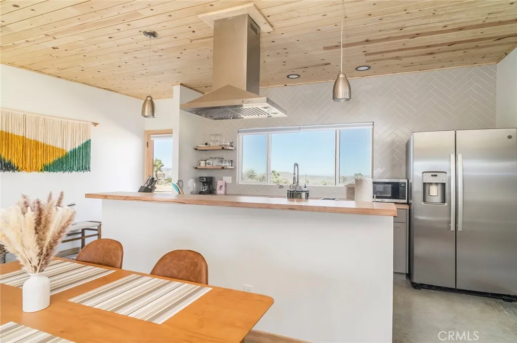 59149 Desert Gold Drive, Yucca Valley, California 92284 home-pic-9