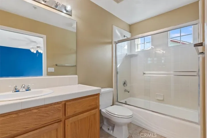 Main Suite Full Bathroom