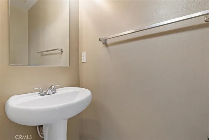 Pedestal Sink Guest Bathroom