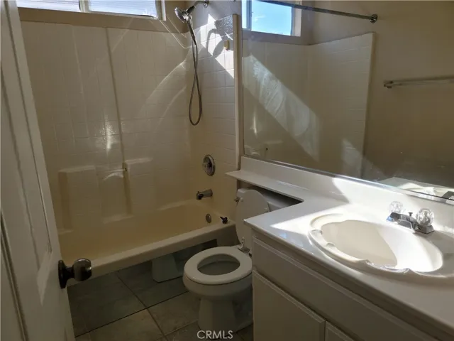 5300 Melbourne Place, Riverside, California 92508