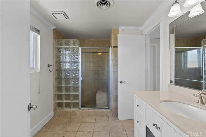 Upstairs bathroom