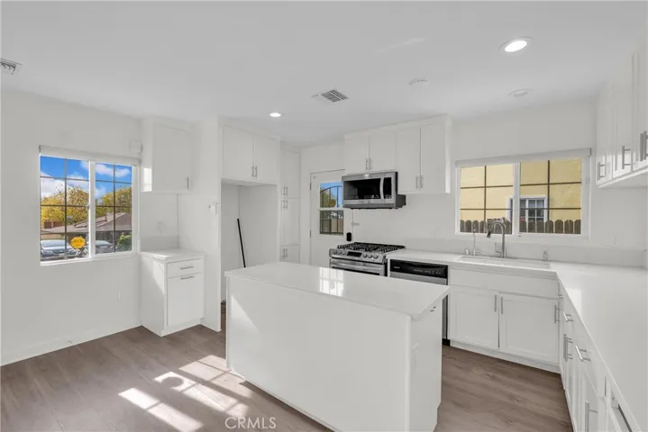 2055 Royal Oaks Drive, Duarte, California 91010