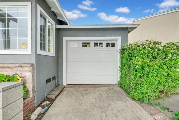 2055 Royal Oaks Drive, Duarte, California 91010