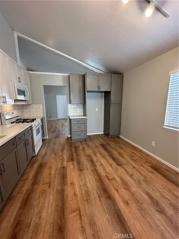 27431 La Cabra, Mission Viejo, California 92691