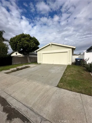 27431 La Cabra, Mission Viejo, California 92691
