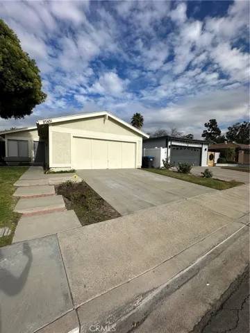 27431 La Cabra, Mission Viejo, California 92691