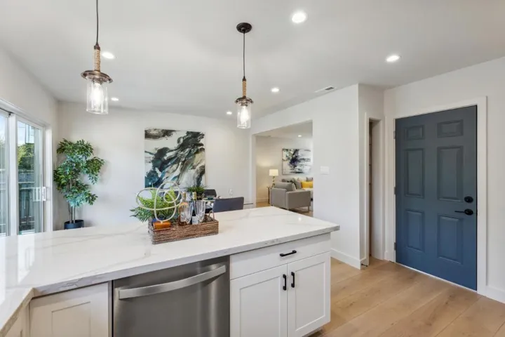 546 Hemlock Avenue, Millbrae, California 94030