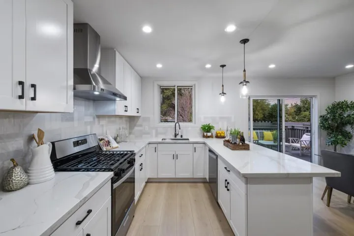 546 Hemlock Avenue, Millbrae, California 94030
