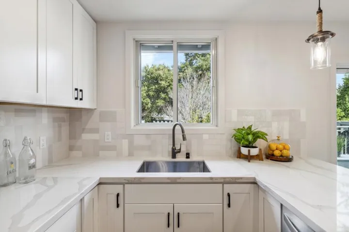 546 Hemlock Avenue, Millbrae, California 94030
