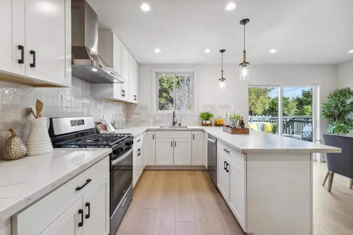 546 Hemlock Avenue, Millbrae, California 94030
