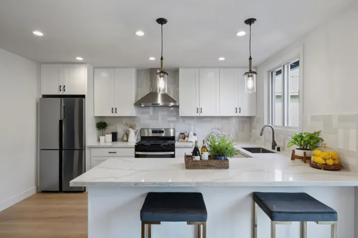 546 Hemlock Avenue, Millbrae, California 94030