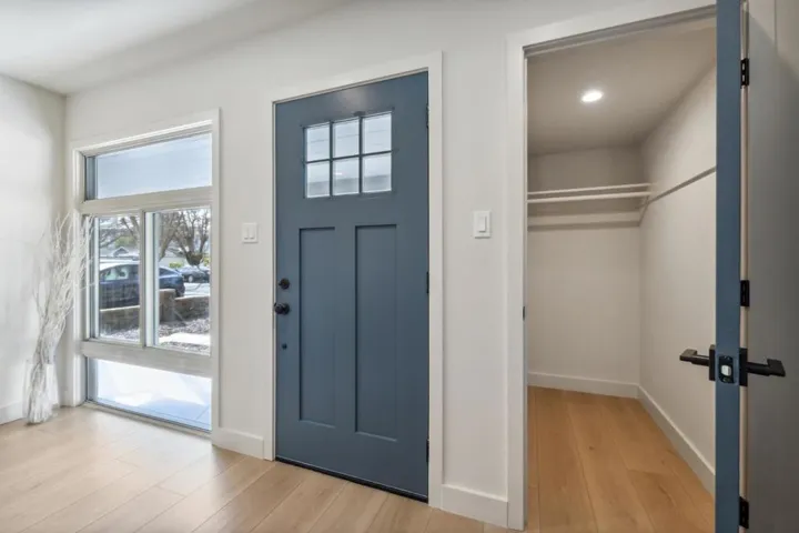 546 Hemlock Avenue, Millbrae, California 94030