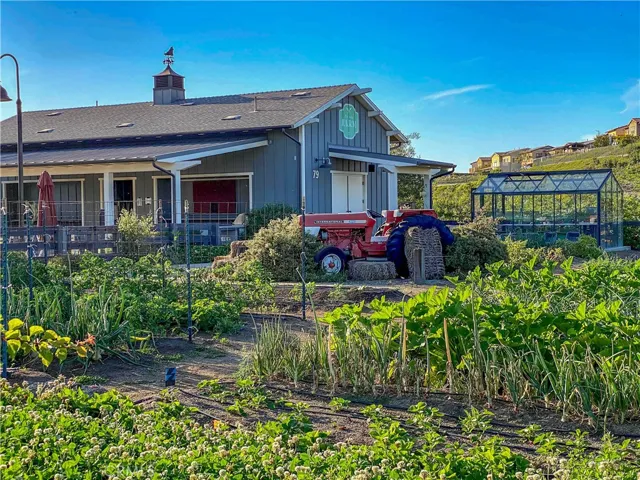 164 Natal Road, Rancho Mission Viejo, California 92694