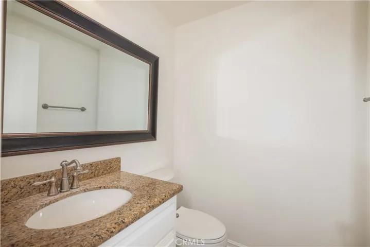 Downstairs 1/2 bathroom