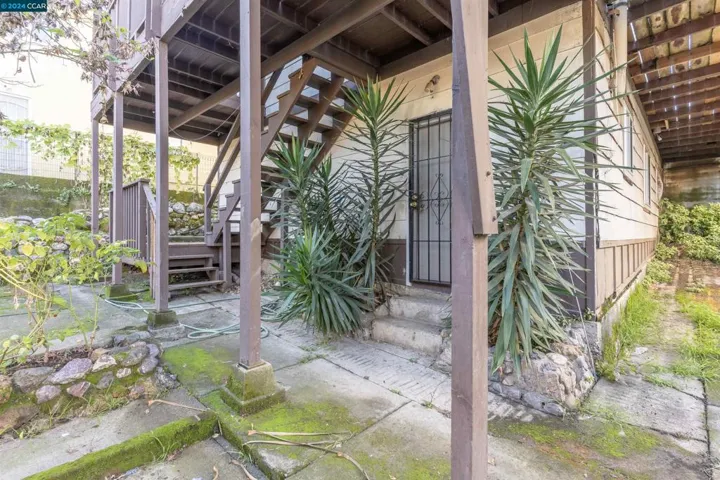 307 Lake Ave, Rodeo, California 94572