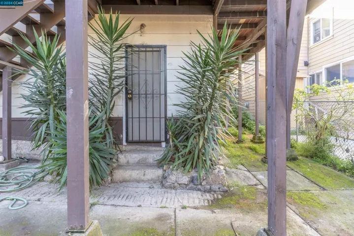 307 Lake Ave, Rodeo, California 94572
