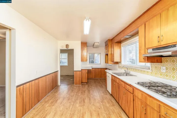 307 Lake Ave, Rodeo, California 94572