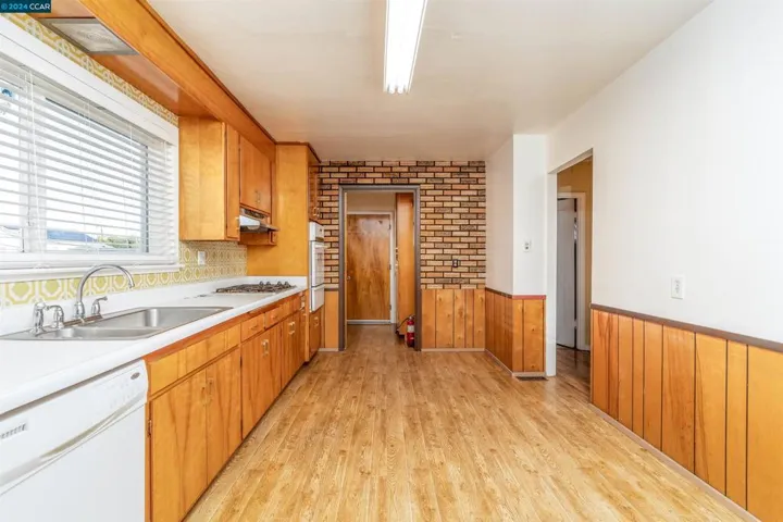 307 Lake Ave, Rodeo, California 94572