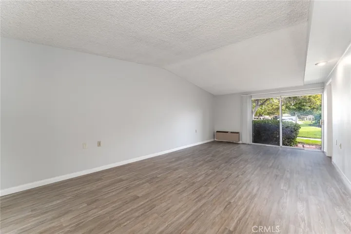 Wonderful large living space!