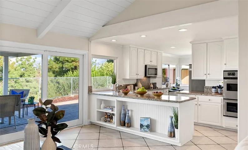 Open Kitchen