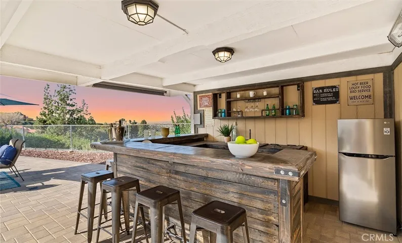 Outdoor Kitchen
