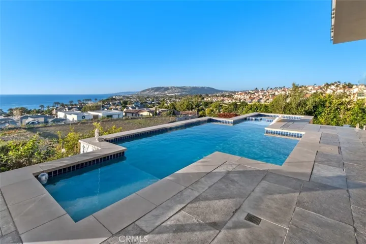 31 Shoreline Drive, Dana Point, California 92629