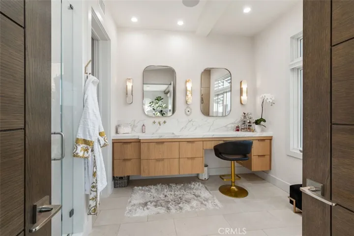 her primary bath