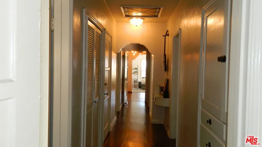 CENTER HALL