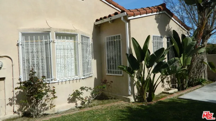 REAR OF HOUSE
