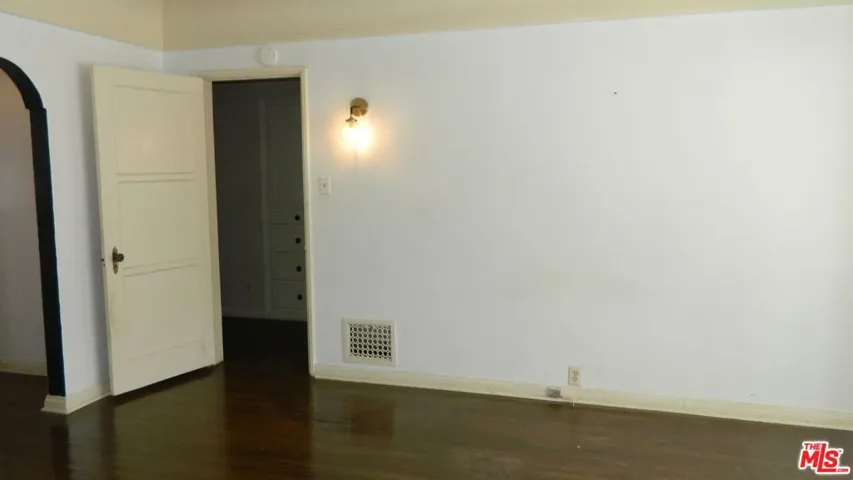 BEDROOM #2