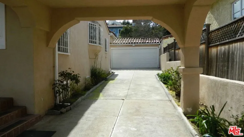 COVERED CARPORT