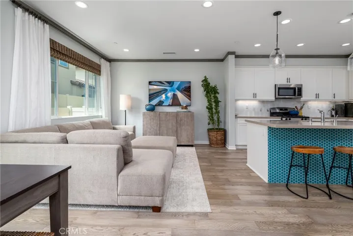 45793 Via Nubes, Temecula, California 92592