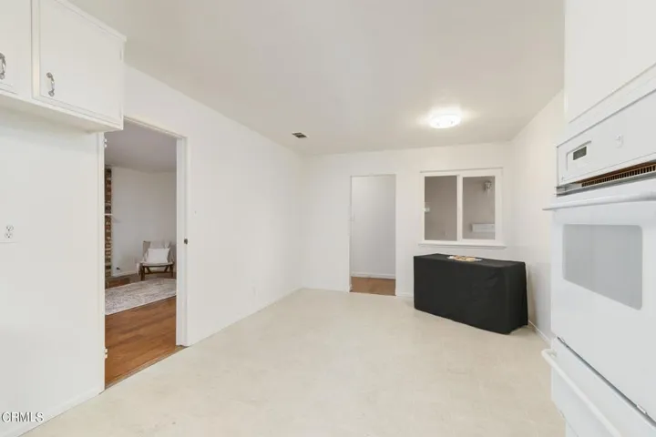 404_Mackay-12
